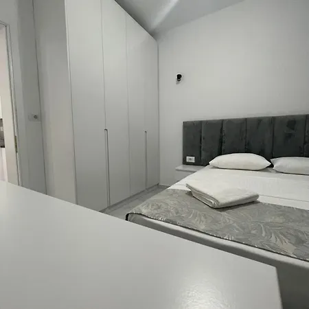 Guest house Ori Ksamil