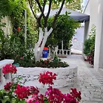 Ori Гостевой дом Ксамил
