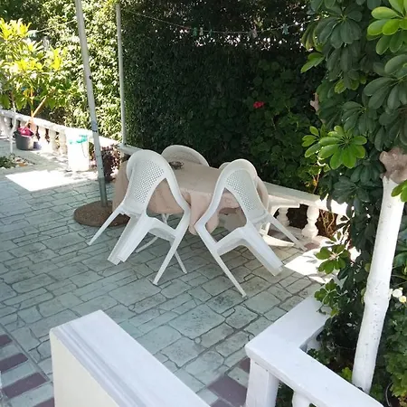 Ori Πανσιόν *